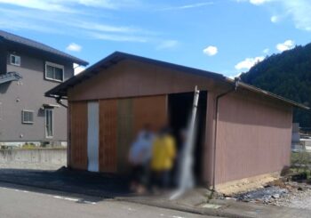 ホームページ更新:車庫シャッター取替と離れ屋根改修